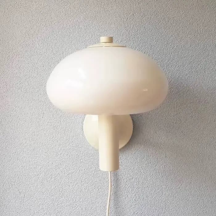 Applique Murale Crémeuse et Lente en Verre, Luminaire Décoratif d'Nik, Idéal pour une Chambre à Coucher, un Couloir, un Bureau ou une Chambre à Coucher