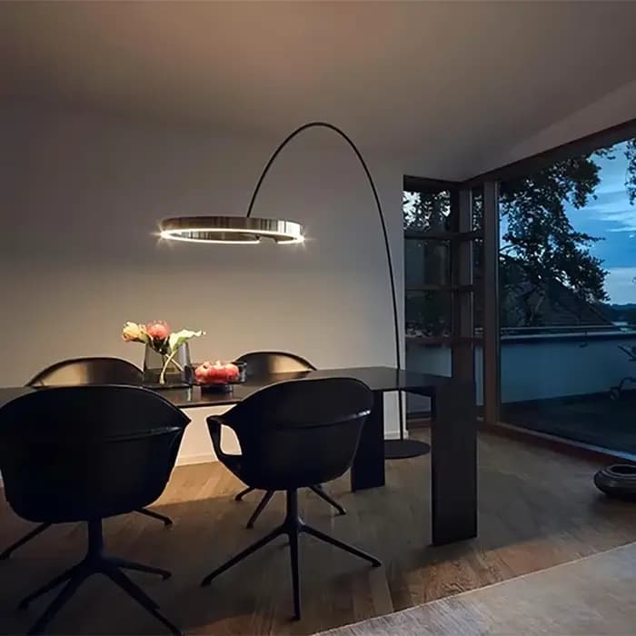 Lampadaire LED circulaire sur pied, design italien, pour salon, chambre à coucher, décor d'hôtel, chevet, lecture haute