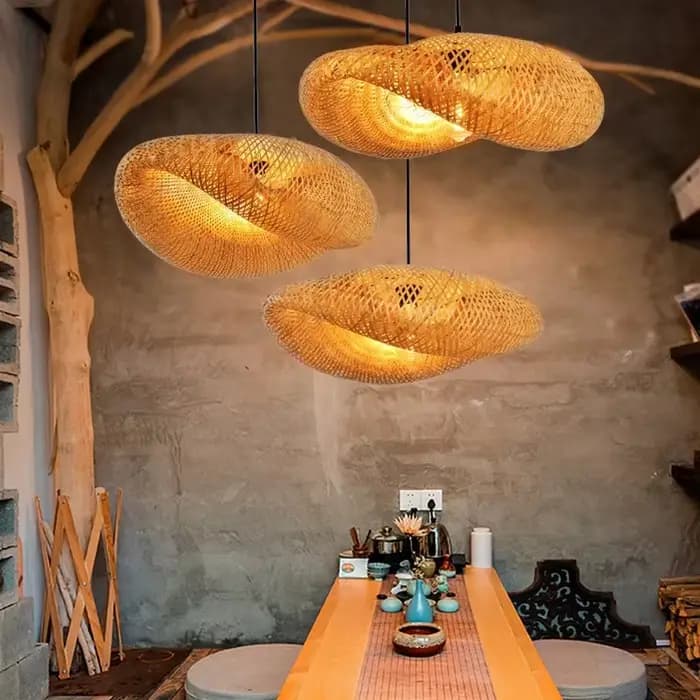 Plafonnier Suspendu en Bambou Tissé à la Main, Luminaire Décoratif de Plafond en Rotin, Idéal pour une Chambre à Coucher