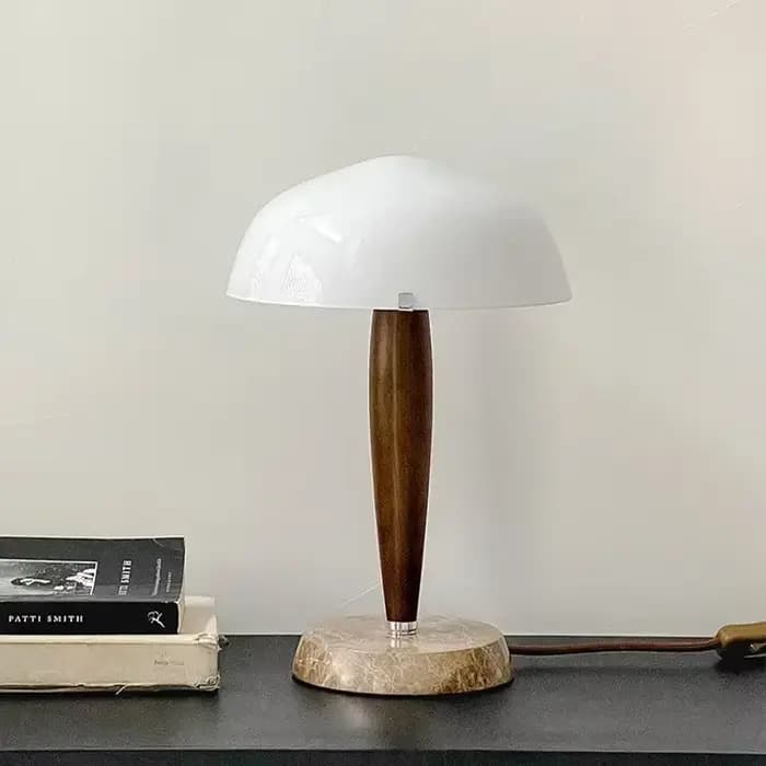 Lampe de table nordique danoise, lampe de bureau en bois pour chambre à coucher, base en marbre, abat-jour en verre, lampe de table design, brochure, hôtel, salon