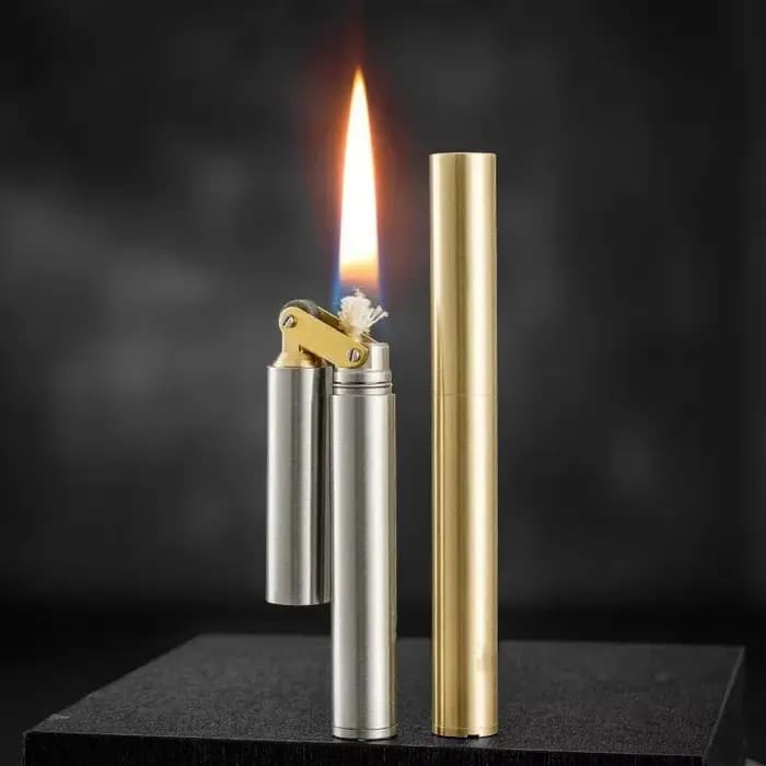 Nouveau Briquet Nunchaku Créatif en Laiton et Cuivre, Rétro avec Roue à Grattage, Pliable et Portable, Cadeau Exquis pour Homme