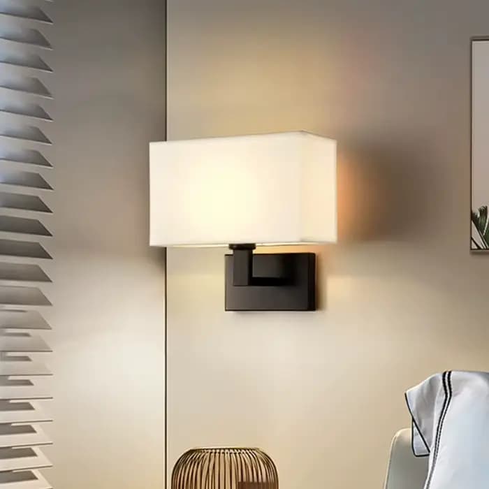 Applique murale de chevet d'hôtel transfrontalière moderne minimaliste chambre couverture en tissu lampe de lecture lampe murale intérieure créative américaine