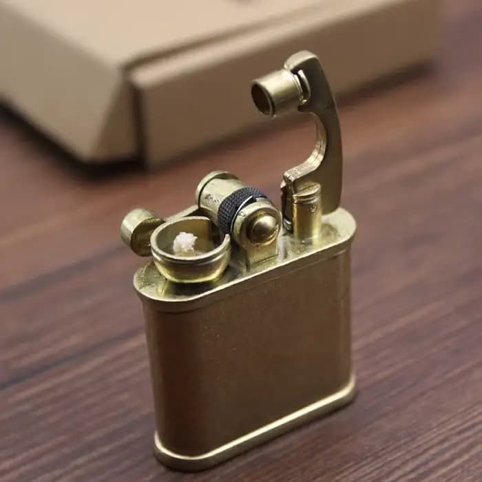 Briquet torche en laiton sans plomb, rétro, coupe-vent, à roue d'allumage, flamme nue pour extérieur, cadeau pour homme, accessoires pour cigarettes