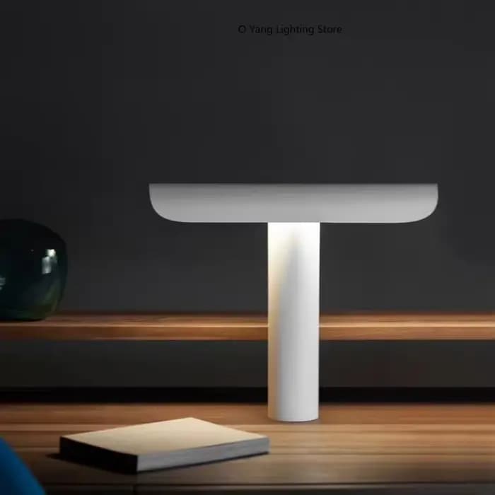 Lampe de bureau à ampoule LED design pour chambre d'hôtel, décoration de maison moderne en fer coloré, lumière décorative de chevet de chambre à coucher minimaliste moderne