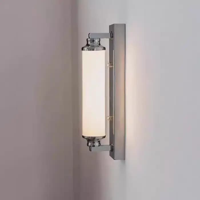 Lampe murale Bauhaus, style moderne minimaliste, lampes de chambre à coucher, éclairage de vanité pour salle de bain et décoration de chambre de style mid-century, couleur chrome