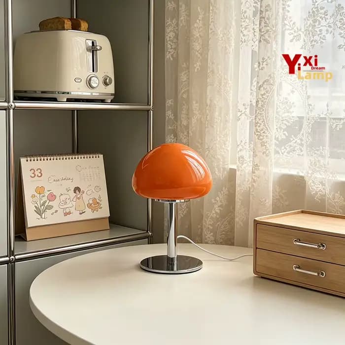 Lampe de bureau en verre de Murano en forme de petit champignon, lampe rétro contemporaine à intensité variable, lumière décorative pour cafés, buffets et coins douillets