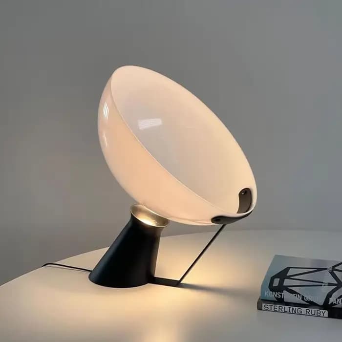 Lampe de table italienne Aida, design créatif, unique, éclairage de bureau, salon, cuisine, îlot, chambre à coucher, lampes de chevet