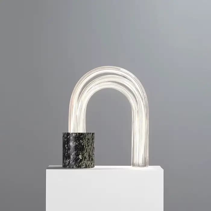 Lampe de Table en marbre moderne Tube acrylique nordique lampe de Table LED pour salon chambre conception Simple éclairage intérieur lampe de chevet