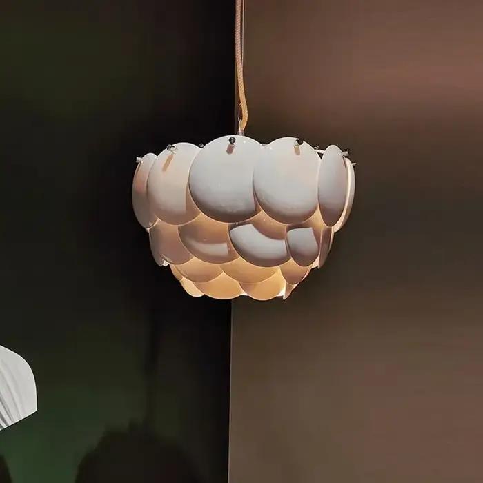 Lampe en céramique blanche design danois moderniste pour chambre à coucher salon et décoration d'intérieur élégante à offrir occasions spéciales