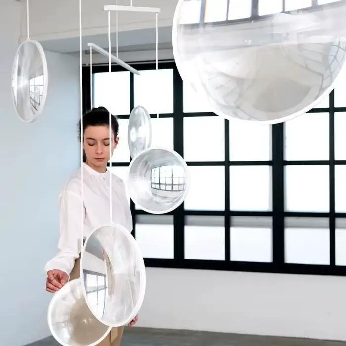 Lustre LED en pierre de verre claire Yuji Okitsu pour salon, bureau, hôtel et autres chambres design moderne élégant à offrir pour occasions spéciales
