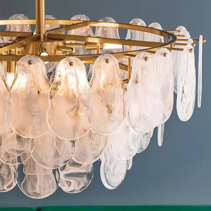 Lustre de luxe rétro français moderne en chrome poli avec verre transparent pour salon chambre à coucher atmosphère romantique