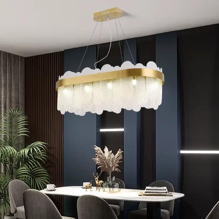 Lustre doré moderne led villa luxe cristal verre lumière éclairage intérieur or métal hôtel hall atmosphérique salle à manger lumière-decoration-intérieure-sophistication-luxe