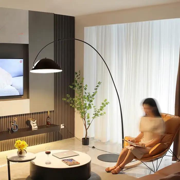 Lampe autoportante sur pied moderne avec acier inoxydable poli pour chambre à coucher table de chevet et salon occasions spéciales