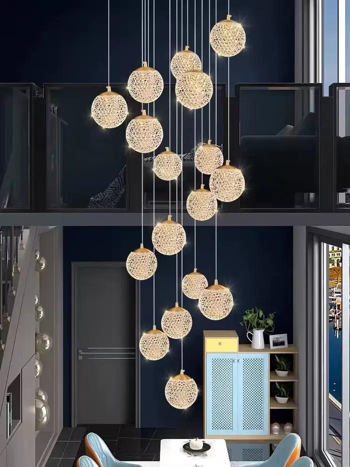 Lustre contemporain en acrylique plaquée pour salon chambre restaurant installation facile lumineuse LED G9 adaptable à toutes occasions