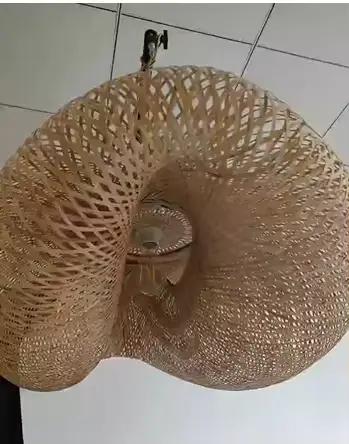 Lampe suspendue LED en bambou tressé vintage tissée à la main pour salon, cuisine, chambre, étude, hôtel, luminaires décoratifs d'intérieur style moderne élégant à offrir pour femmes occasions spéciales