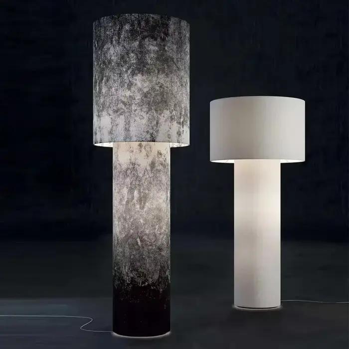 Lampadaire vertical en tube de tissu à LED, lampe de créateur nordique moderne pour éclairer la chambre à coucher et le salon