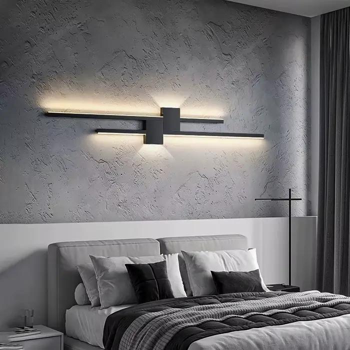 Lampe murale moderne en aluminium pour salon, chambre à coucher, entrée et étude avec éclairage LED à intensité variable pour créer des ambiances élégantes