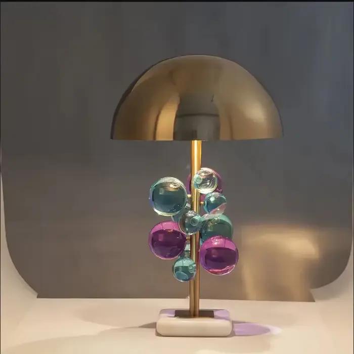 Lampe Nordique Boule de Verre Colorée Lampe Champignon Design Italien Décoration Salon Lumière Lecture Chambre Art Déco LED Verre Métal