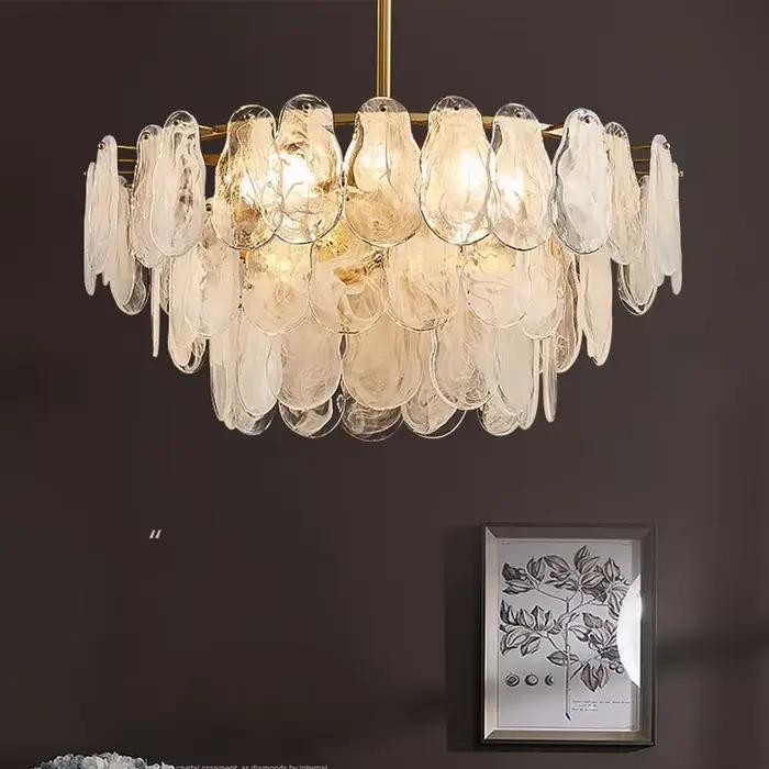 Lustre de luxe rétro français moderne en chrome poli avec verre transparent pour salon chambre à coucher atmosphère romantique