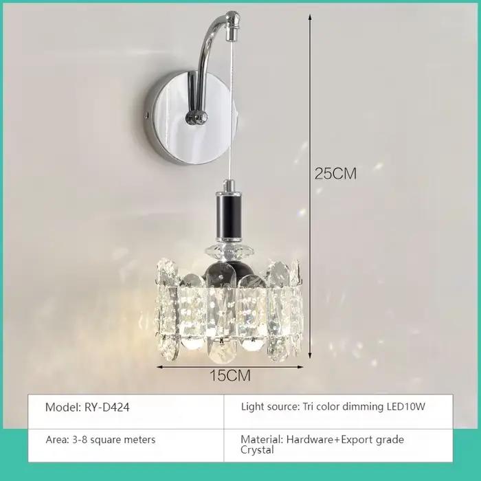 Applique murale en cristal avec finition chromée polie et éclairage d'ambiance doux pour chambre à c