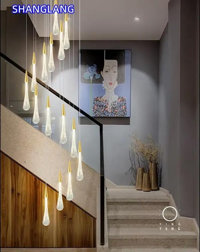 Suspension en cristal design goutte d'eau éclairage LED élégant pour salon ou salle à manger éclairage intelligent matériaux durables installation facile