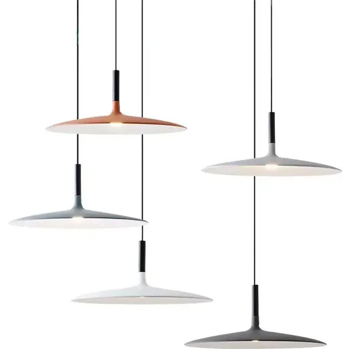 Lampe suspendue LED UFO design moderne métal et acrylique style industriel nordique pour salon salle à manger cuisine ou bureau