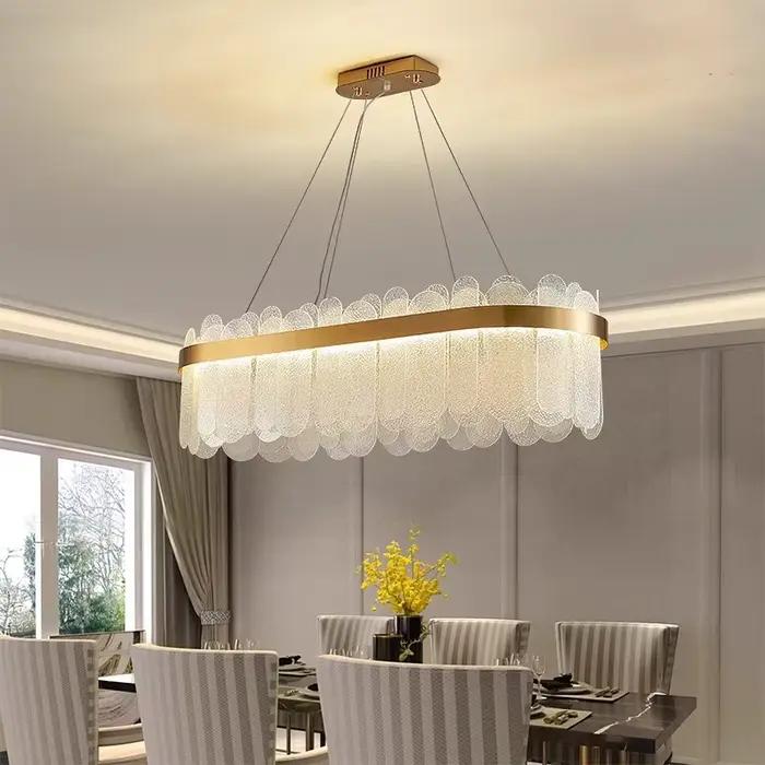 Lustre doré moderne led villa luxe cristal verre lumière éclairage intérieur or métal hôtel hall atmosphérique salle à manger lumière-decoration-intérieure-sophistication-luxe
