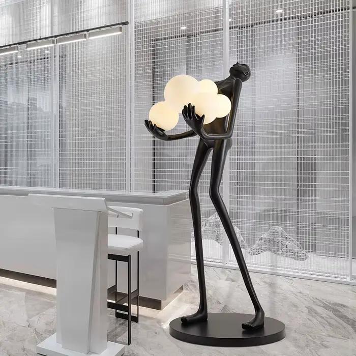 Lampadaire humanoïde nordique, sculpture design, décoration de hall d'exposition, lampe de salon, lampe de chambre à coucher, lampe de style Halloween