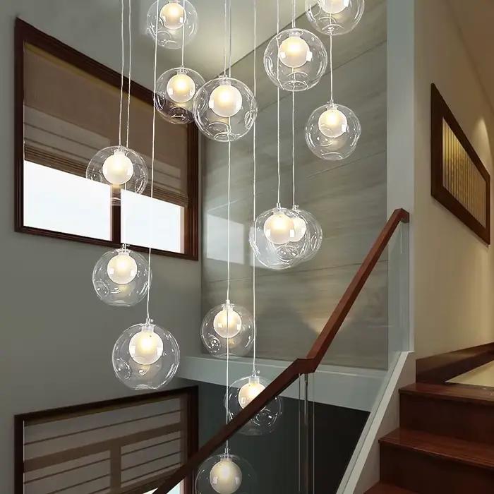 Lustre en verre à bulles LED pour escalier, design contemporain, éclairage subtil, installation facile, hôtel, salon, couloir, ambiance romantique