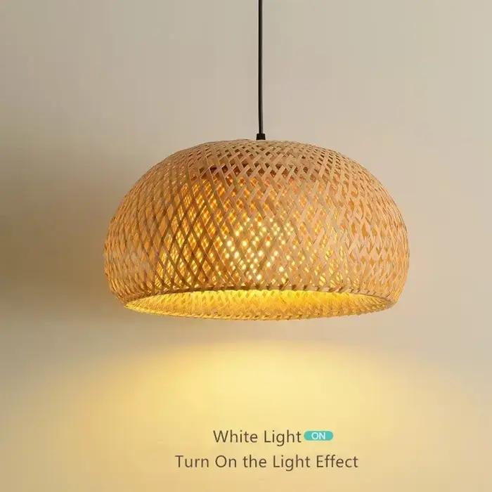 Lanterne en bambou tissée à la main pour salon et chambre luminaire moderne à suspendre en bambou et bois naturel